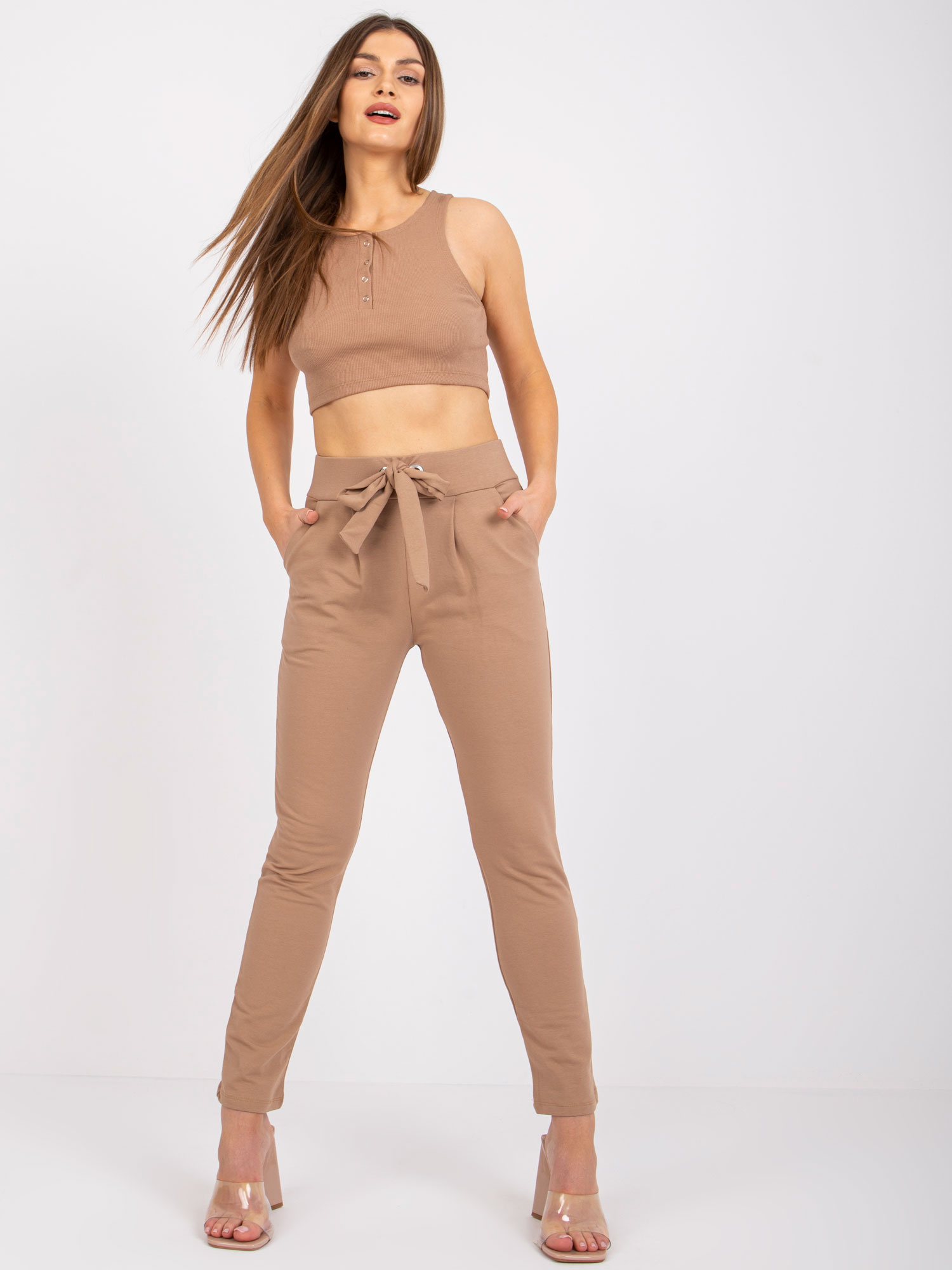 Camel bavlnené nohavice Santos v páse na mašľu RV-DR-7459.01X-camel brown Veľkosť: XL
