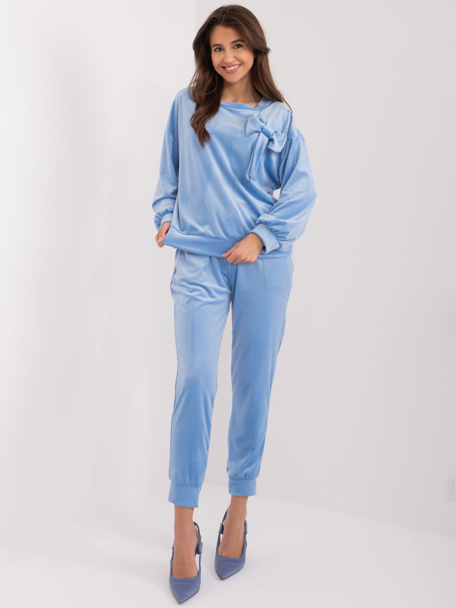 Svetlomodrá velúrová súprava s mašľou DHJ-KMPL-8870.59-light blue Veľkosť: ONE SIZE
