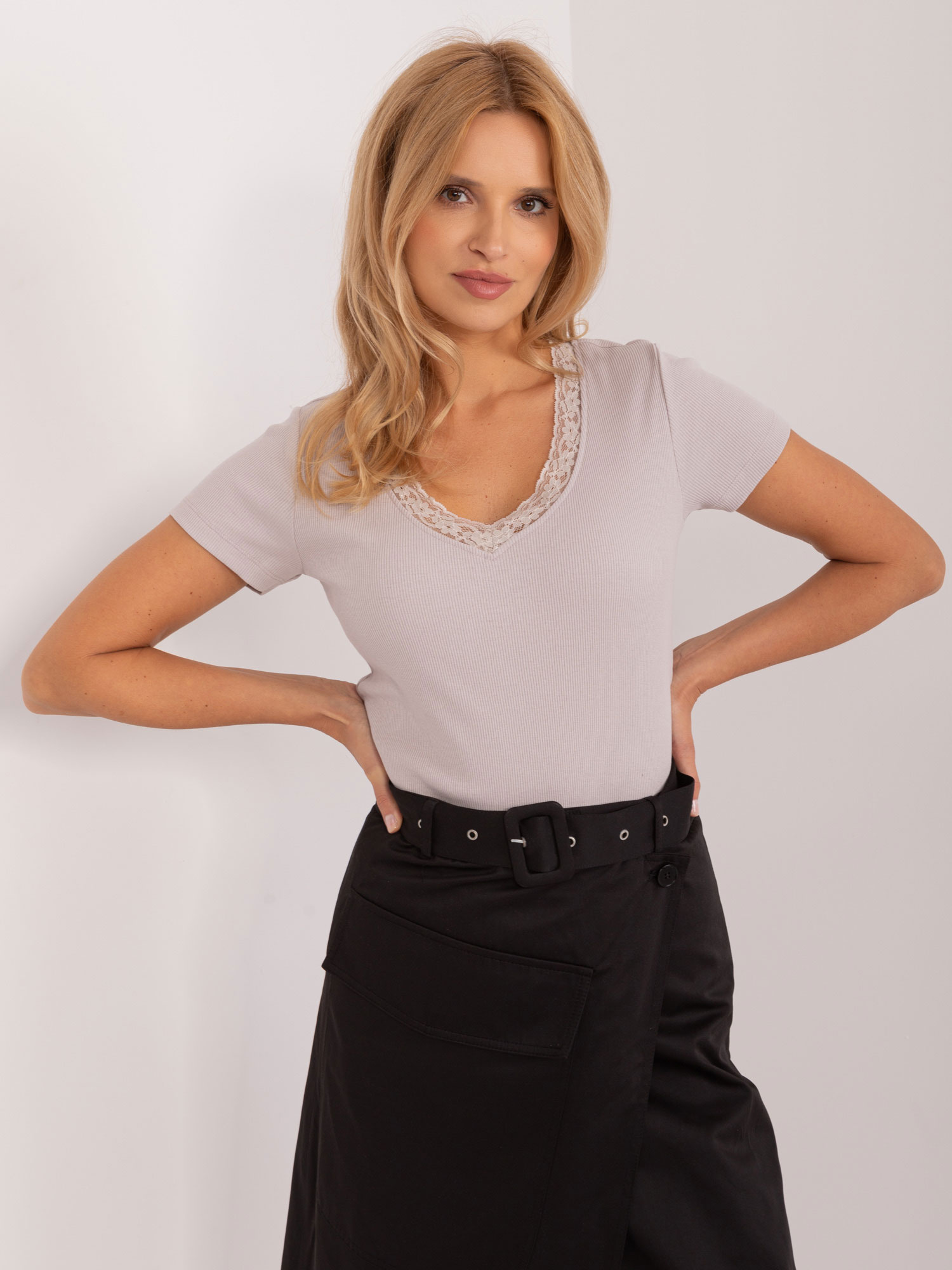 Béžové tričko s čipkou D16113Z02448B-beige Veľkosť: XS