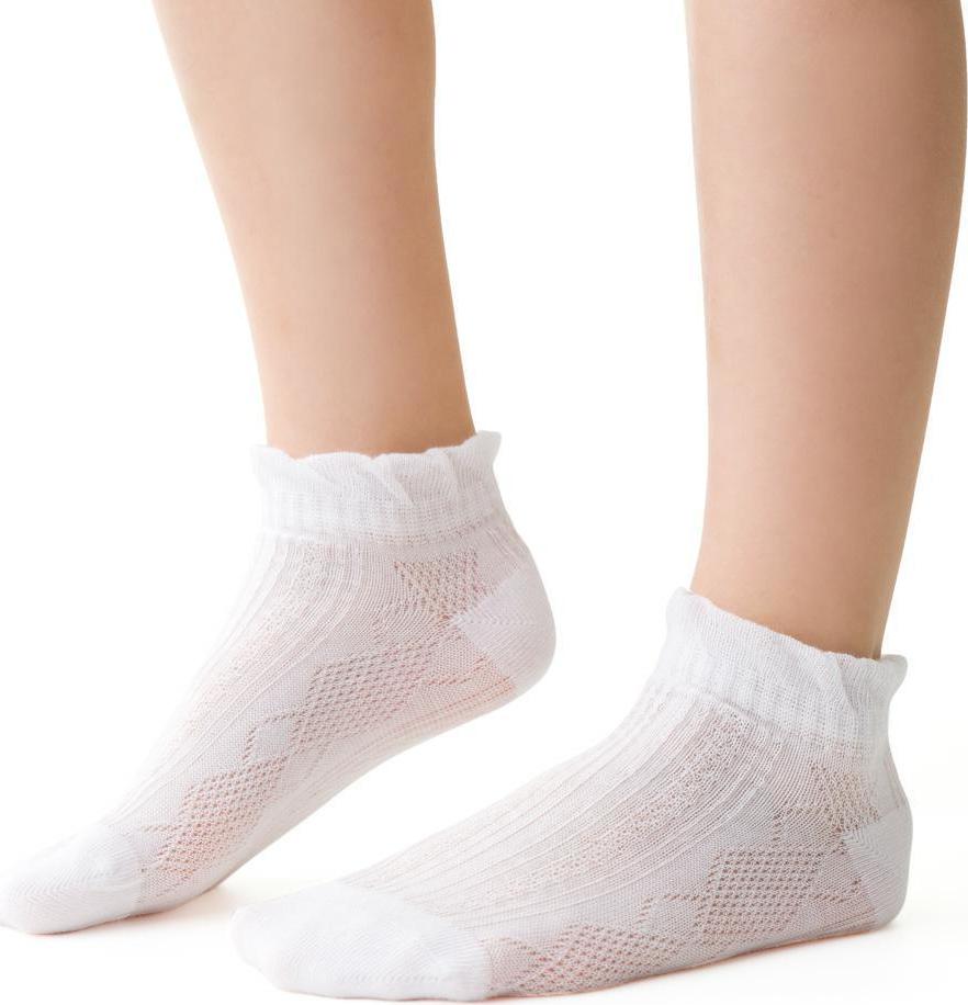 Biele členkové dievčenské ponožky so vzorom Art.004 ZH015, WHITE 3D Veľkosť: 23/25
