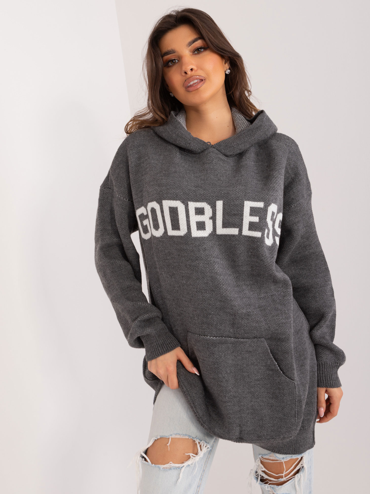 Tmavosivý oversize sveter s kapucňou GODBLESS BA-SW-0563.02-dark grey Veľkosť: ONE SIZE