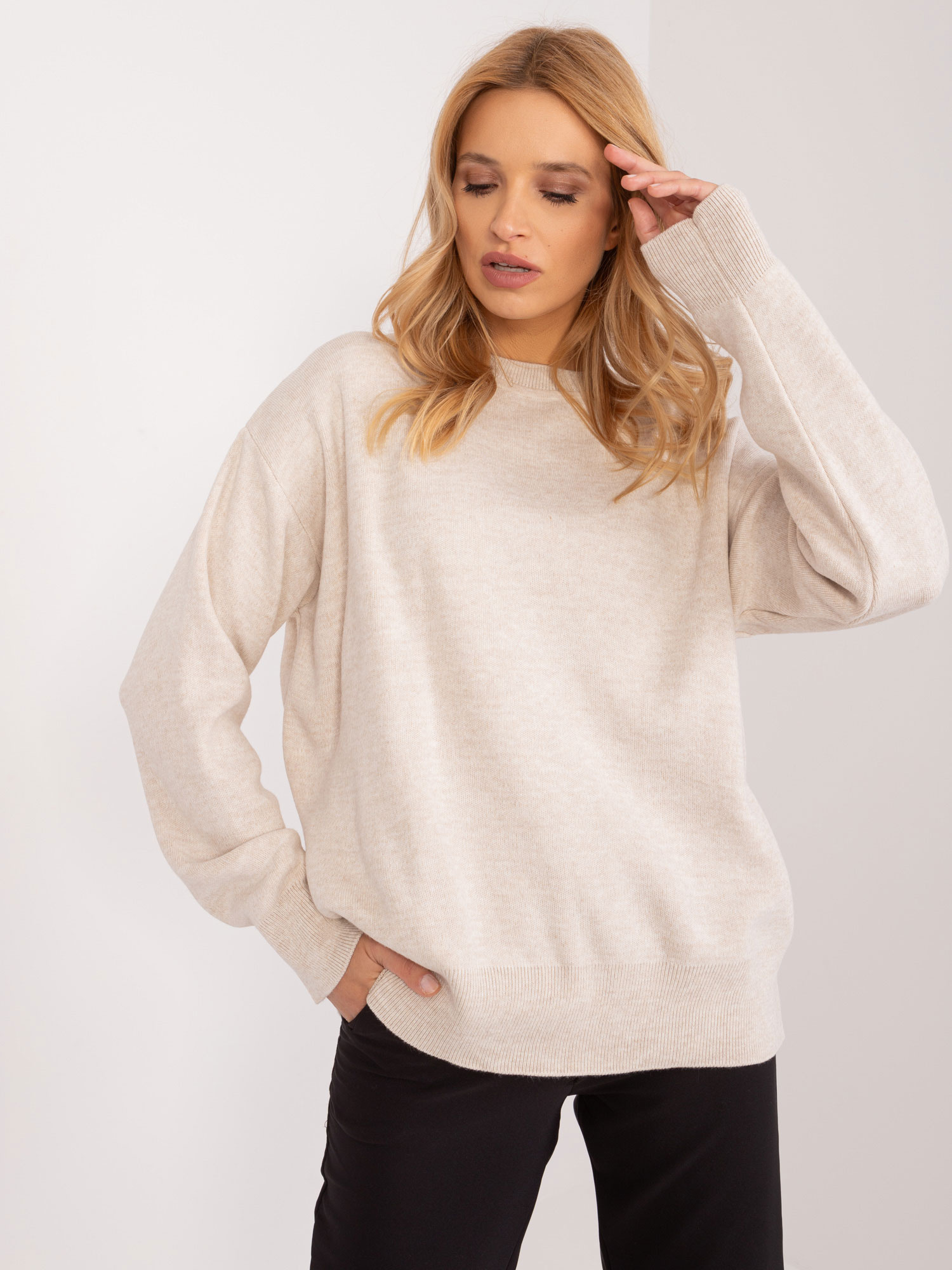 Svetlobéžový klasický sveter --BA-SW-1494.37-light beige Veľkosť: ONE SIZE