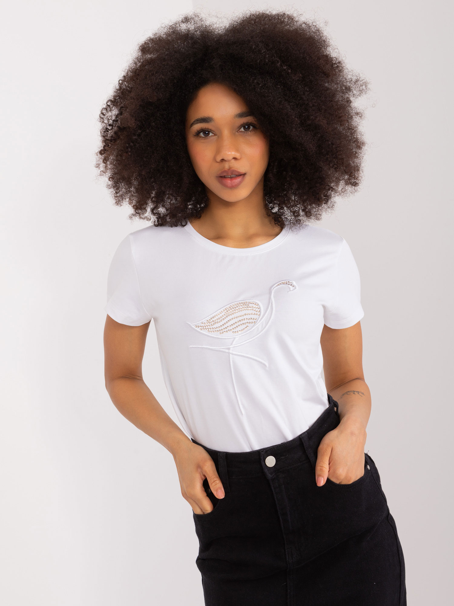 Biele tričko s aplikáciou RV-BZ-9646.07-white Veľkosť: L/XL