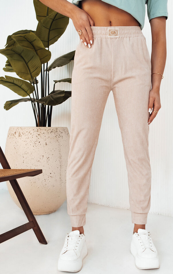 Svetlobéžové rebrované tepláky BRINAT UY2047 Veľkosť: M/L