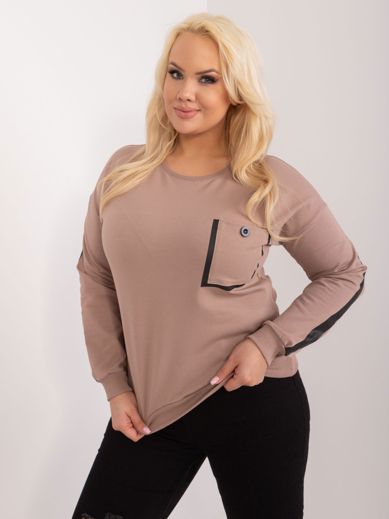 Tmavobéžové tričko s pruhom a vreckom RV-BZ-9329.57-dark beige Veľkosť: ONE SIZE