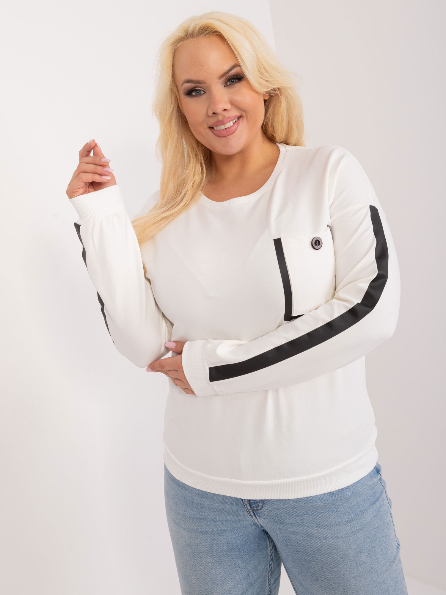 Biele tričko s pruhom a vreckom RV-BZ-9329.57-white Veľkosť: ONE SIZE