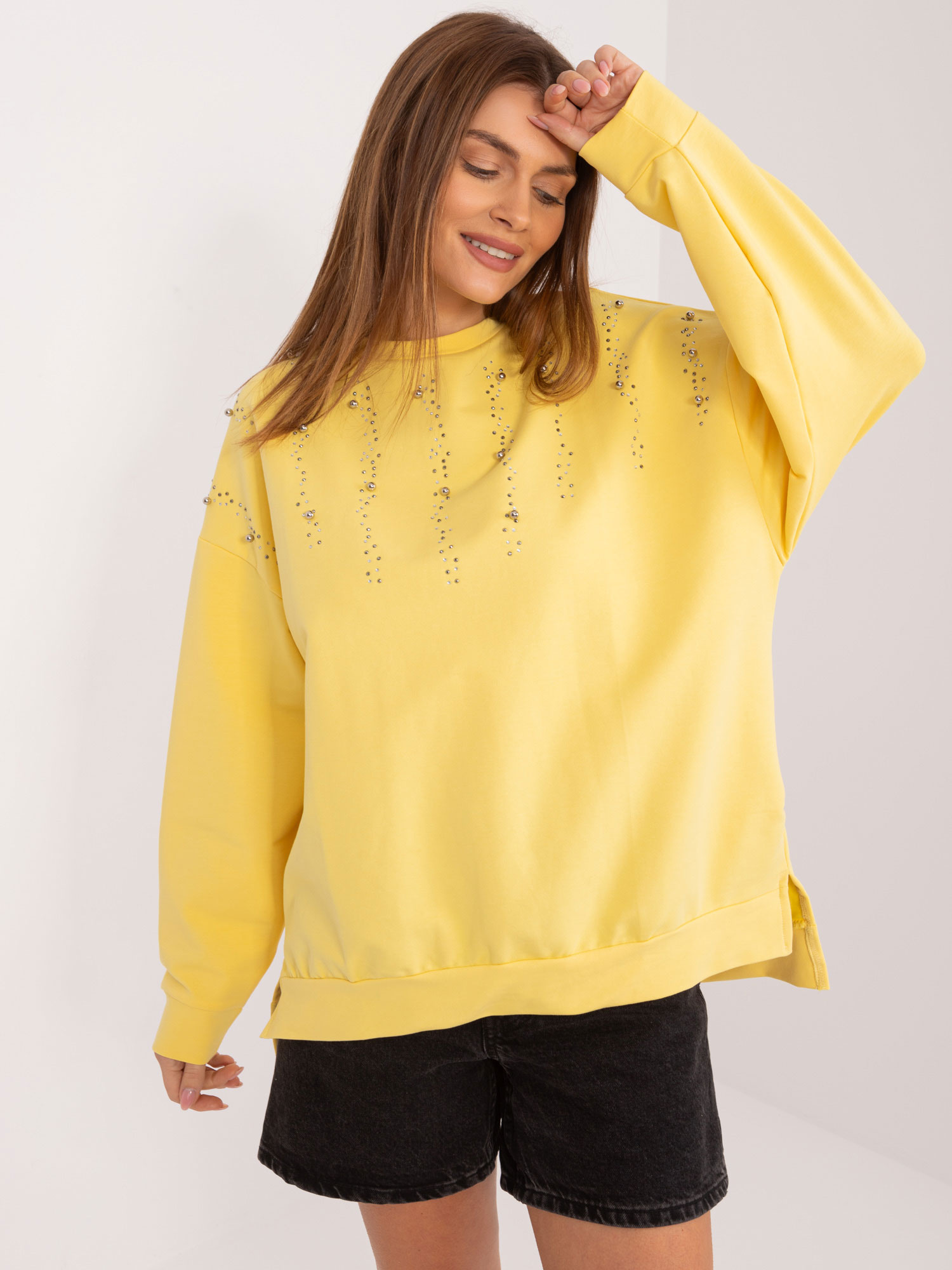 Žltá mikina s aplikáciou kamienkov --FA-BZ-9292.39X-yellow Veľkosť: ONE SIZE