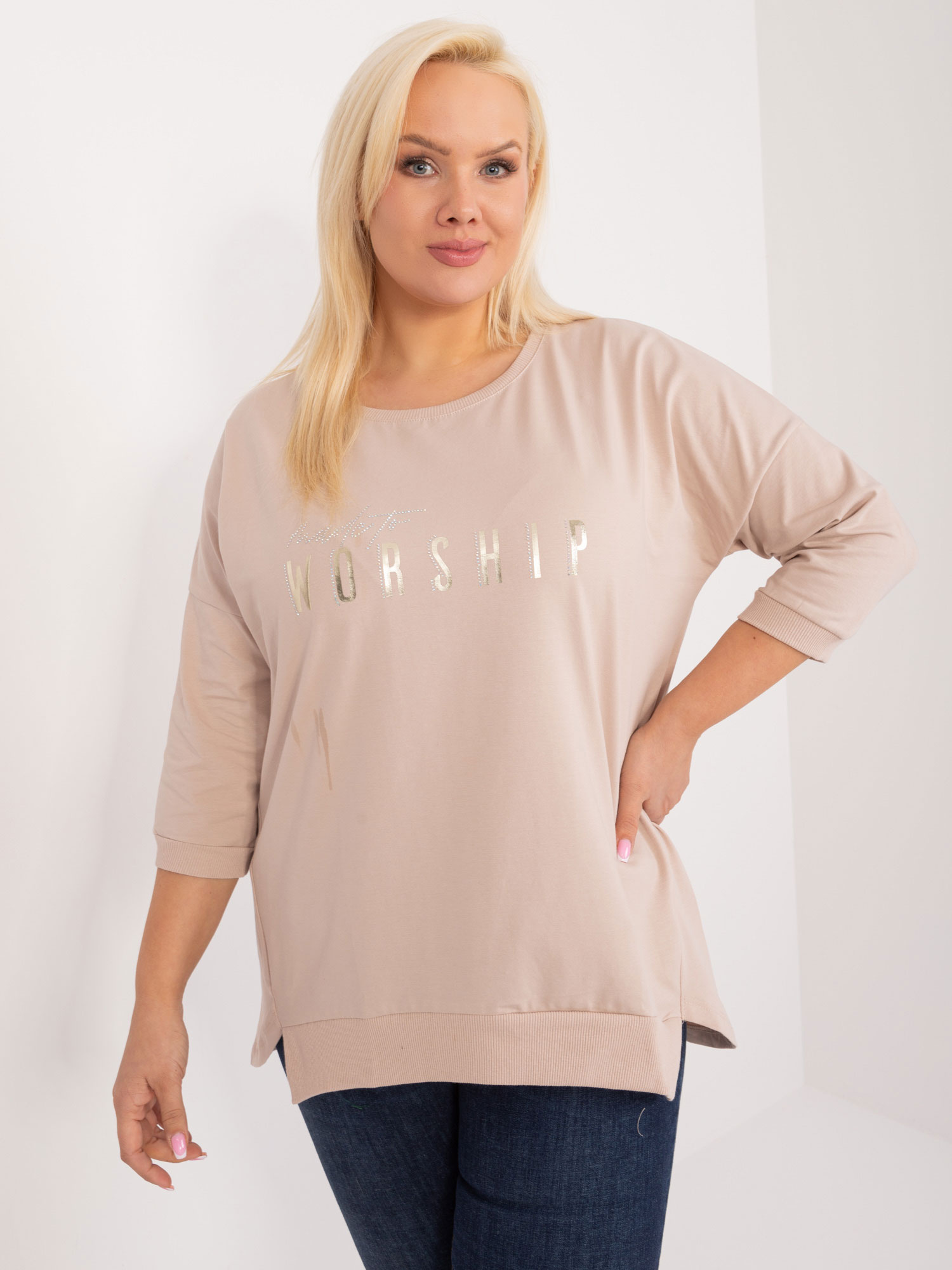Béžové tričko s nápisom WORSHIP -RV-BZ-9449.76-beige Veľkosť: ONE SIZE