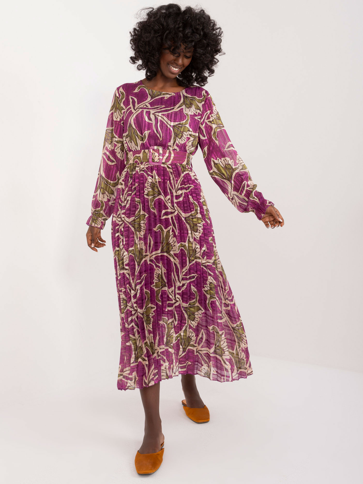 Fialovo-zlaté vzorované midi šaty s pásikom -DHJ-SK-13928.42-viollet Veľkosť: ONE SIZE