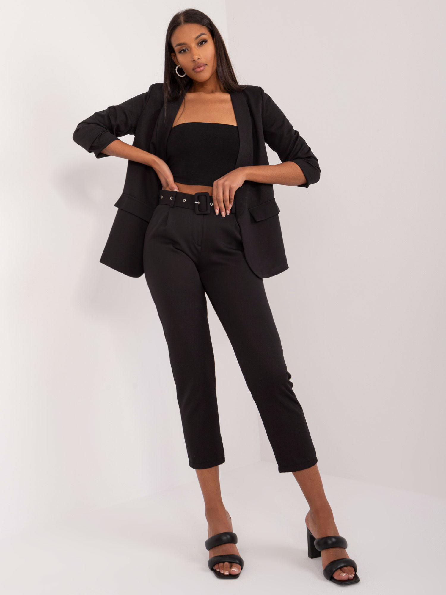 Čierne elegantné nohavice s opaskom -TW-SP-BI-22880-2.47-black Veľkosť: S