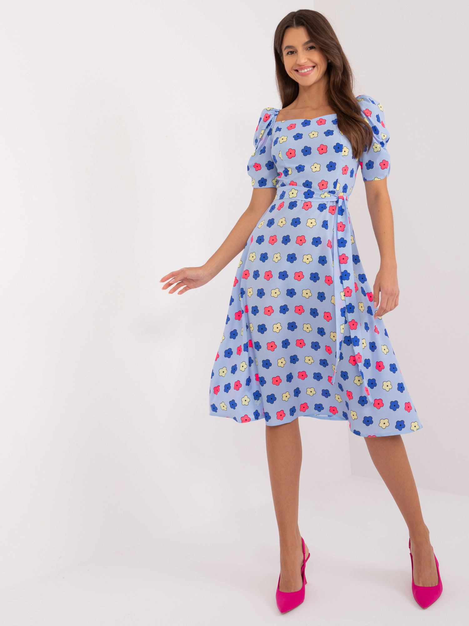 Svetlomodré kvetinové midi šaty LK-SK-509677.01X-light blue Veľkosť: 42