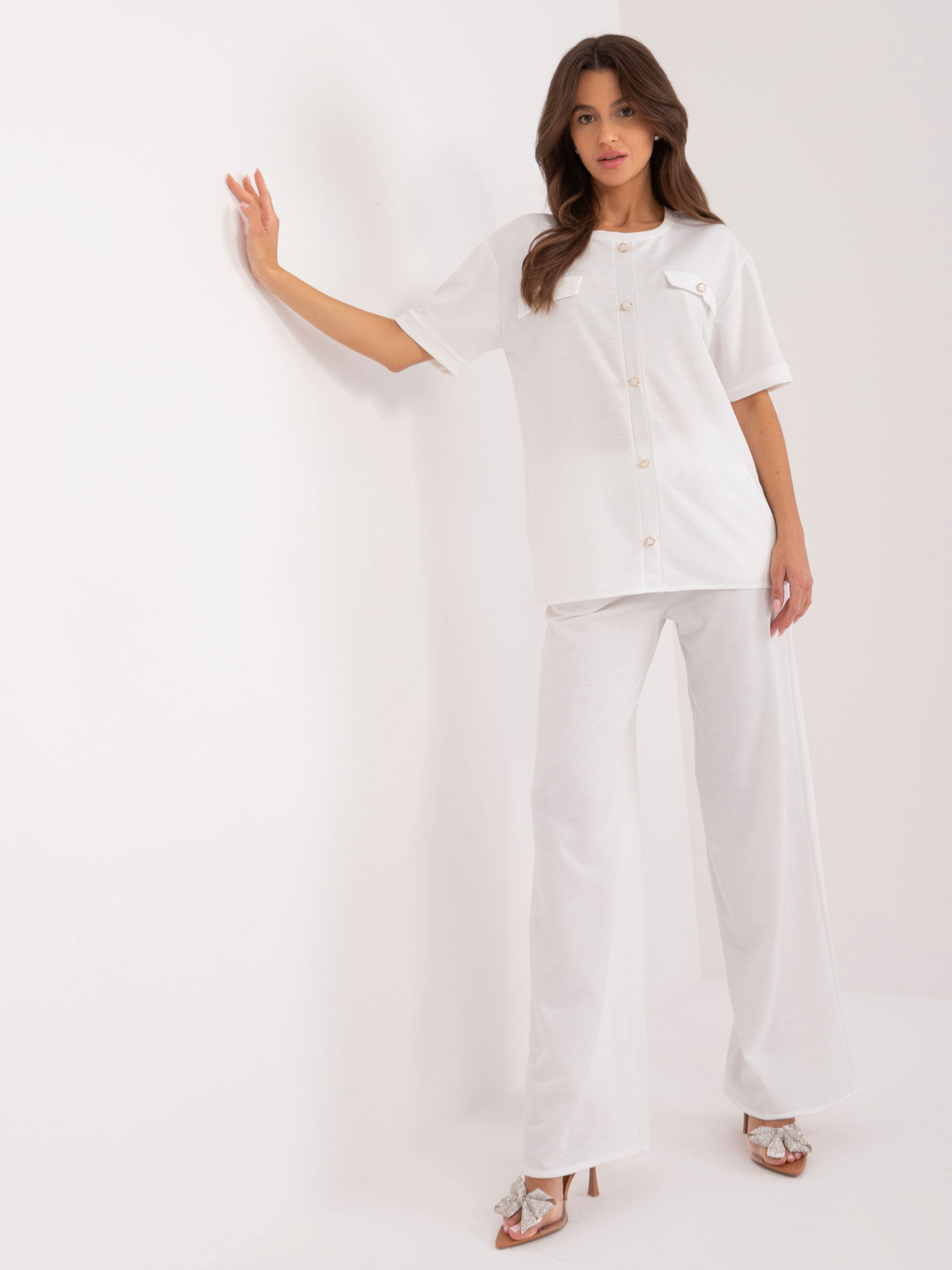Biela elegantná súprava blúzky a nohavíc -LK-KMPL-509679.01X-white Veľkosť: S/M