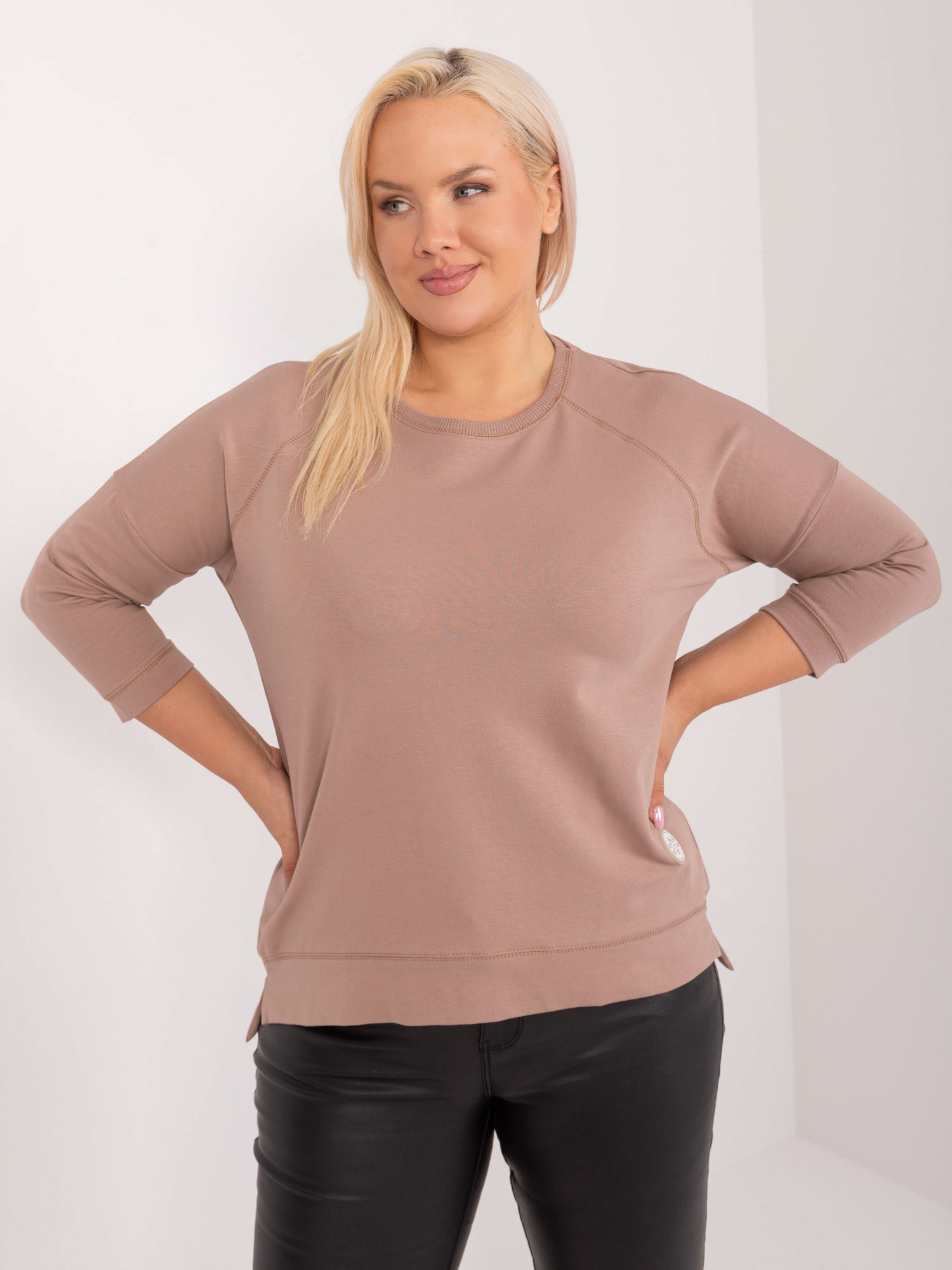 Tmavobéžová ľahká basic mikina RV-BZ-9221.95-dark beige Veľkosť: ONE SIZE