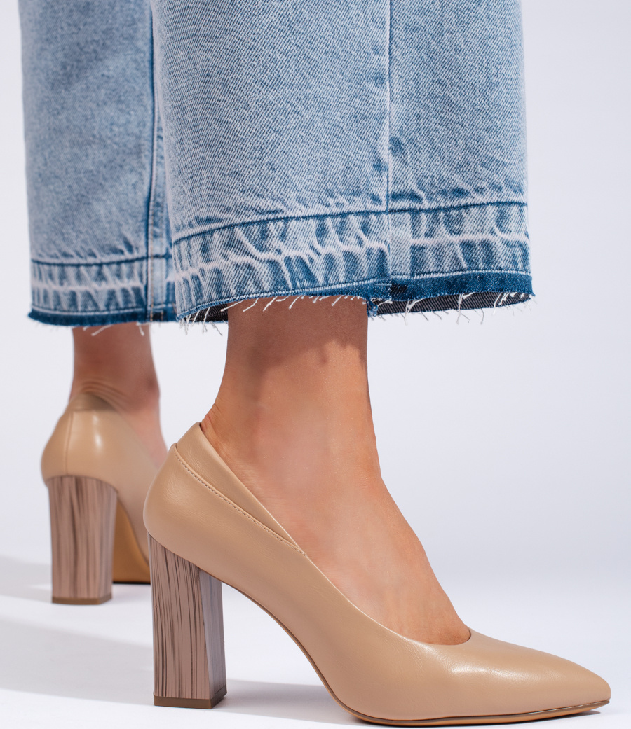 Svetlobéžové dámske lodičky na ozdobnom podpätku PB-217COF Veľkosť: 36