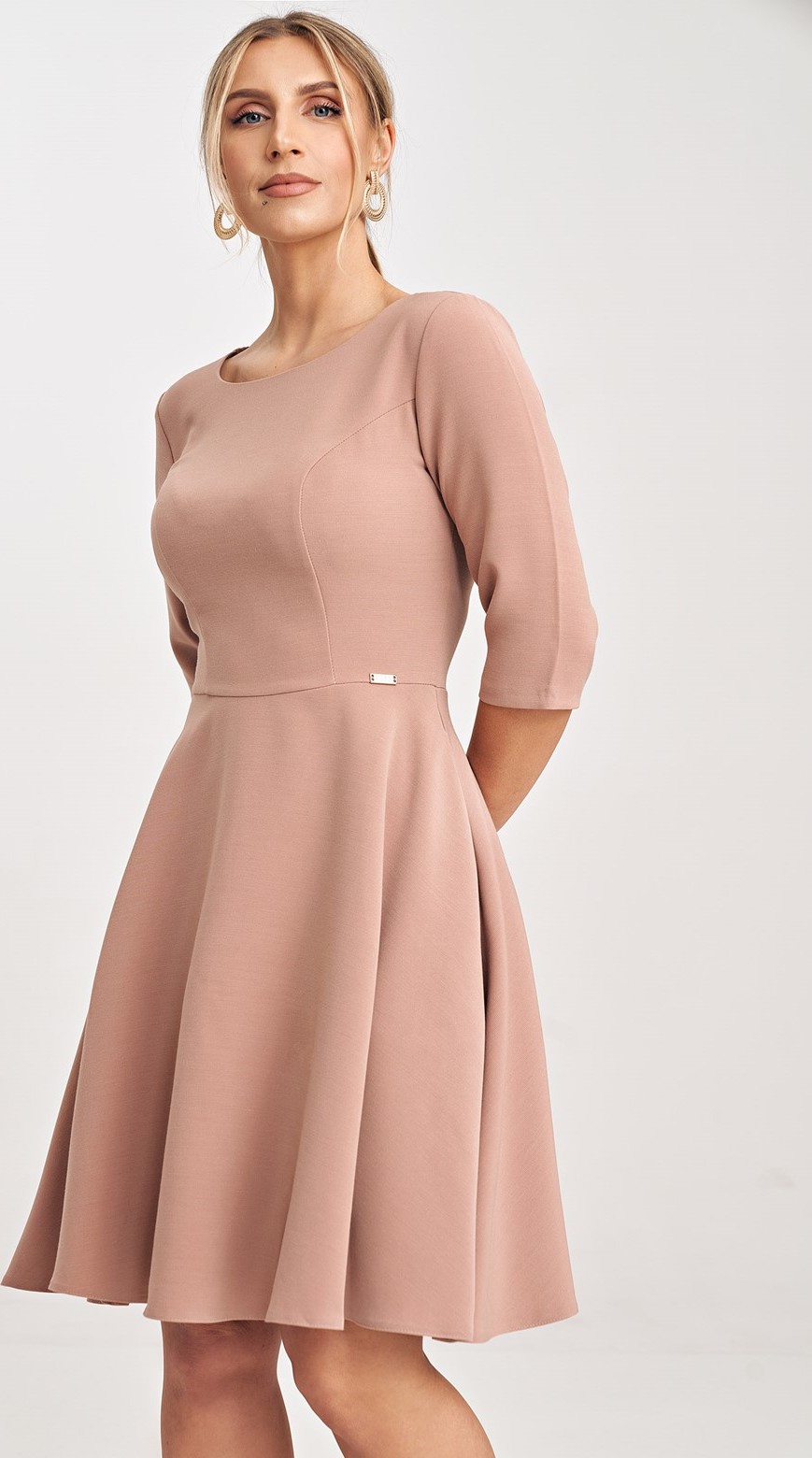 Púdrové dámske mini šaty s 3/4 rukávmi M1029 Pink Veľkosť: L