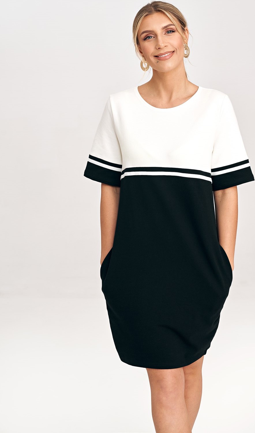 Čierno-smotanové šaty s krátkym rukávom M1028 Black-ecru Veľkosť: XS