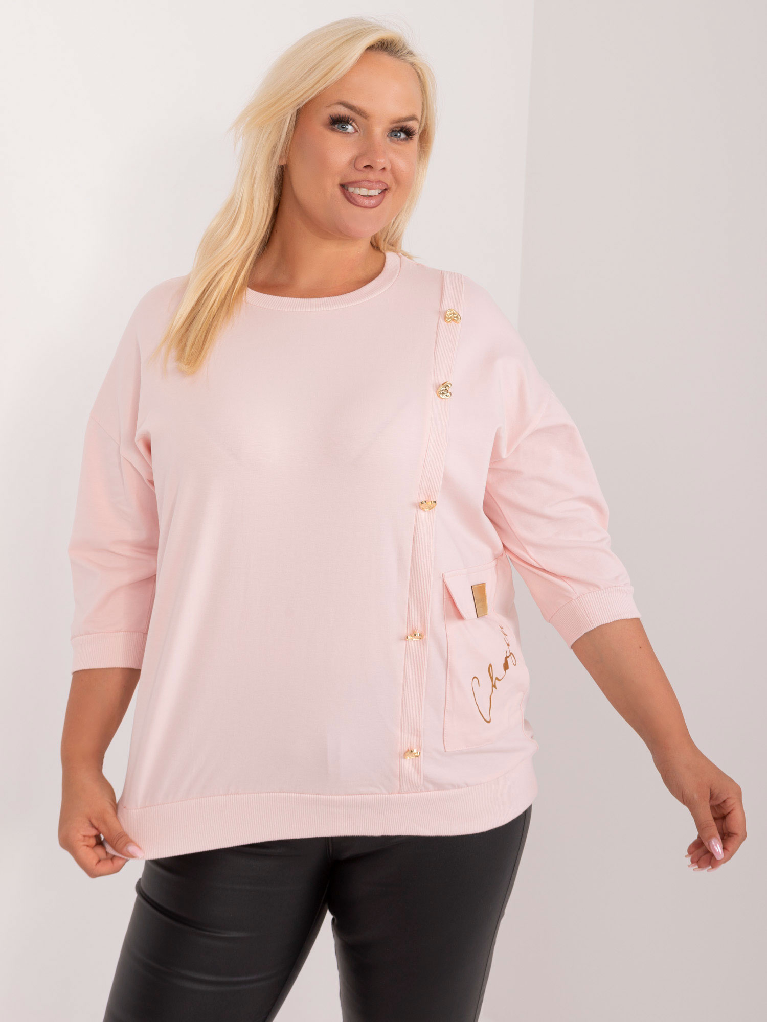 Svetloružová blúzka s ozdobnými gombíkmi RV-BZ-9540.23X-light pink Veľkosť: ONE SIZE