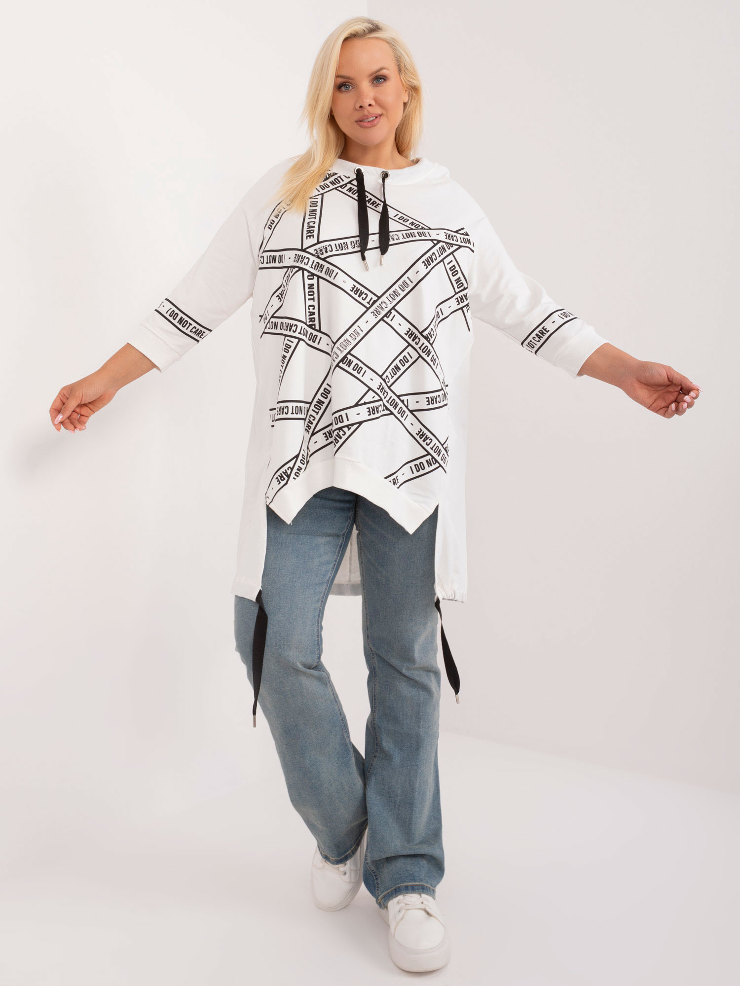 Biela mikinová tunika s potlačou a 3/4 rukávom RV-TU-7598.94-white Veľkosť: ONE SIZE