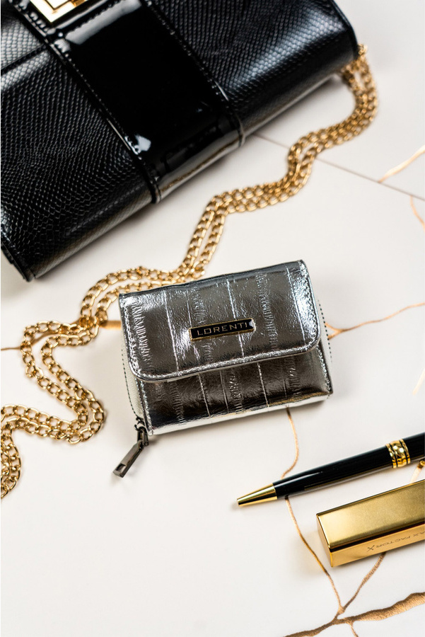 Lorenti Strieborná malá lakovaná peňaženka S274 423229-STB Veľkosť: ONE SIZE