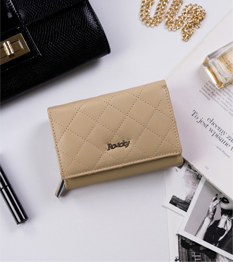 Rovicky Béžová malá dámska kožená prešívaná peňaženka V312 R-RD-02-GCL-Q Veľkosť: ONE SIZE