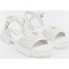 Biele dámske sandále na platforme