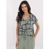 Khaki dámska blúzka s geometrickým vzorom