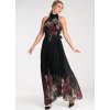 Čierne dámske vzorované maxi šaty s odhalenými ramenami