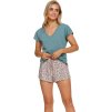 Dámske krátke pyžamo z viskózy s kvetovanými šortkami