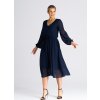 Tmavomodré midi šaty so šifónovými rukávmi