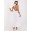 Biele dámske mušelínové šaty s odhaleným chrbtom