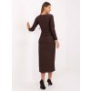 Tmavohnedé dámske viskózové šaty s vysokým rozparkom a zlatou sponou
