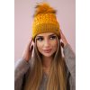 Horčicová dámska zimná čiapka s prešívaním a brmbolcom