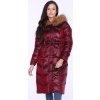 Vínový dámsky zimný prešívaný kabát s kapucňou