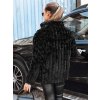 Elegantná dámska čierna kožušinová bunda s ozdobným zakončením