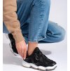ŠTÝLOVÉ ČIERNE SNEAKERSY