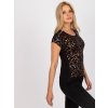 Čierne tričko s metalickými bodkami