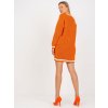 Oranžové svetrové šaty s lemami