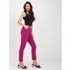 Fuchsiové nohavice s vysokým pásom a opaskom