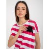 Bielo-tmavoružové pruhované tričko s brošňou
