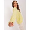 Svetložltý sveter so vzorom