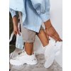 Biele sneakersy na platforme LIZZE