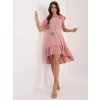 Ružové volánové šaty s pásikom a kvetinou