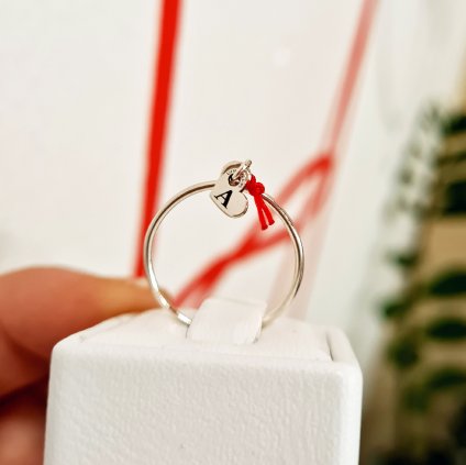 prsten s písmenem šperky looa stříbro