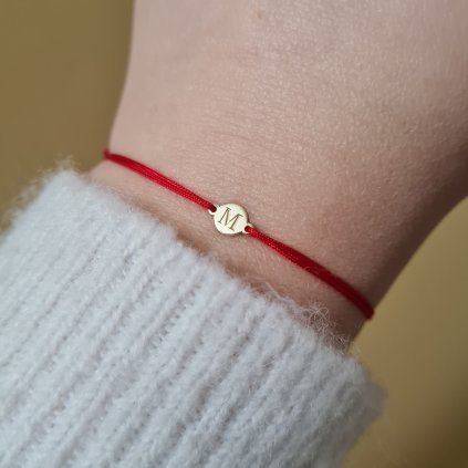 Náramek s medailonem písmeno M- poslední příležitost, žluté zlato