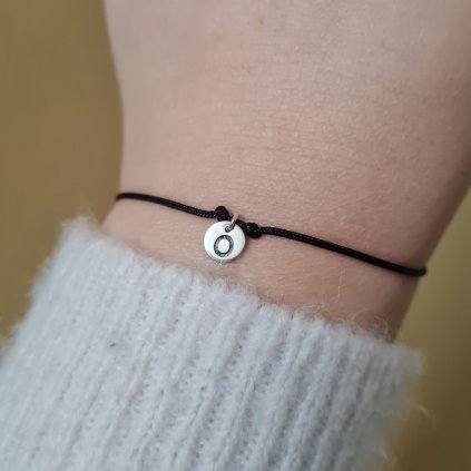 Náramek s písmenem O- poslední příležitost, stříbro