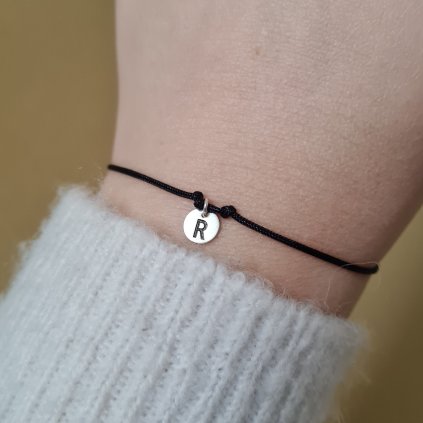Náramek s písmenem R- poslední příležitost, stříbro