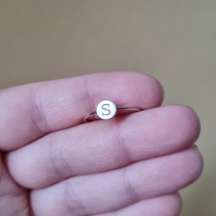 Prsten písmeno S - poslední příležitost, stříbro