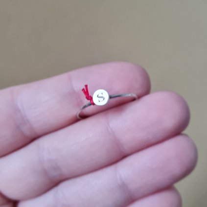 Prsten písmeno L- poslední příležitost, stříbro