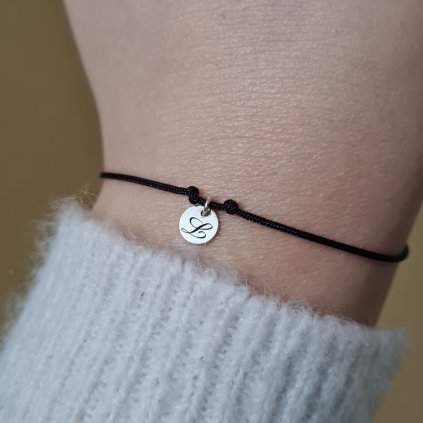 Náramek s medailonem L- poslední příležitost, stříbro