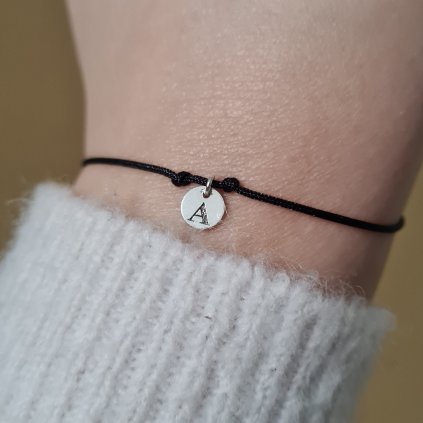 Náramek s medailonem A- poslední příležitost, stříbro